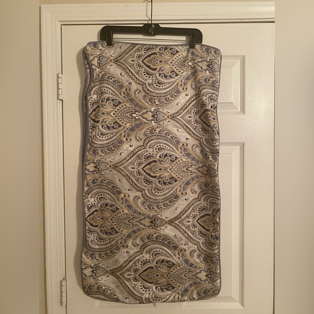 Royal Court Home. Melbourne. Set of 2 Pillow Shams.  Paisley. NWOT.
